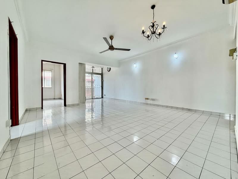 Apartment for Sale at Ixora Apartments - Azli Ibrahim - Living Room - PropertyGuru.com.my