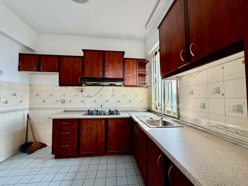 Apartment for Sale at Ixora Apartments - Azli Ibrahim - Kitchen - PropertyGuru.com.my