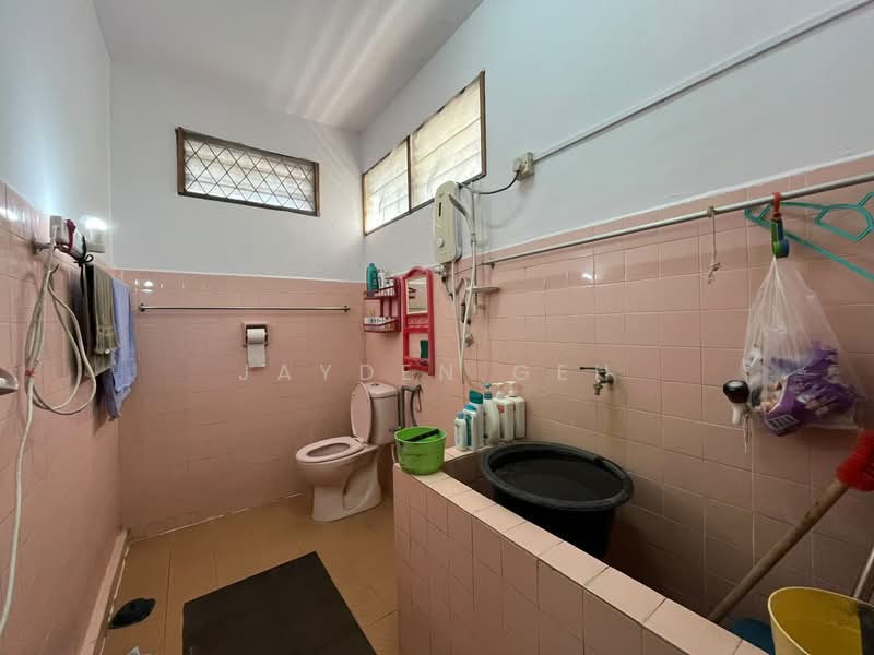 2-storey Terraced House for Sale in Taman Sultan Abdul Halim (Alor Setar) - Jayden Geh - Bathroom - PropertyGuru.com.my
