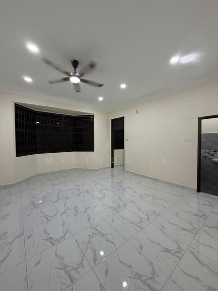 Rumah Teres 2 Tingkat untuk Dijual di Taman Dato' Chellam (Ulu Tiram) - Melinda Ee - Living Room - PropertyGuru.com.my