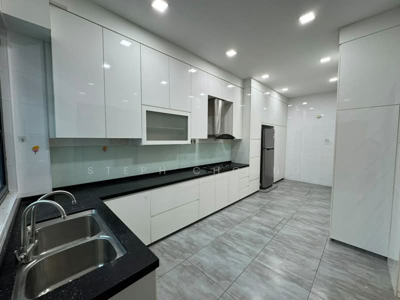 Rumah Teres untuk Dijual di Taman Mutiara Rini (Skudai) - Steph Choong - Kitchen - PropertyGuru.com.my