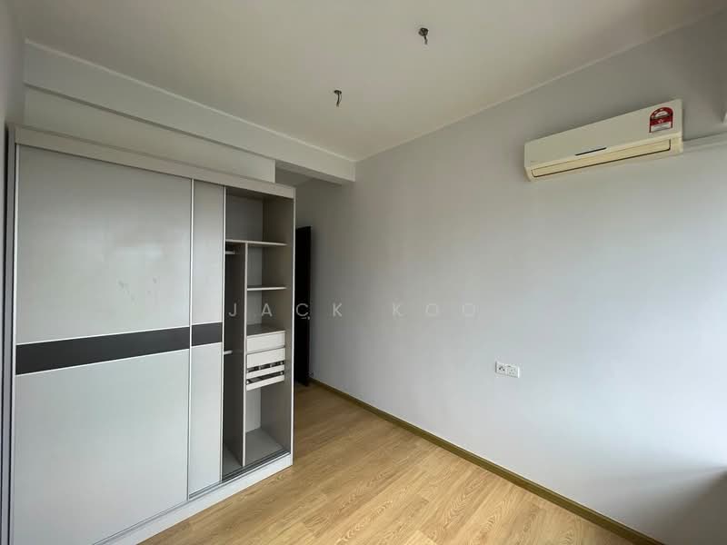 Servis Apartment untuk Dijual di Amberside @ Country Garden Danga Bay - Jack Koo - Bedroom - PropertyGuru.com.my