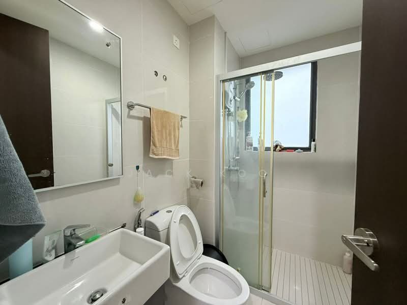 Servis Apartment untuk Dijual di Amberside @ Country Garden Danga Bay - Jack Koo - Bathroom - PropertyGuru.com.my
