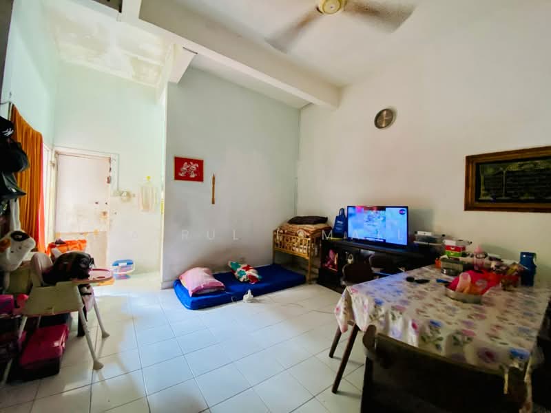 2.5-storey Terraced House for Sale in Ulu Kelang (Selangor) - Azrul Ismail - Living Room - PropertyGuru.com.my
