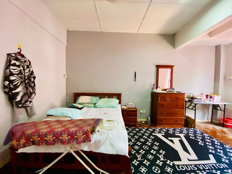 2.5-storey Terraced House for Sale in Ulu Kelang (Selangor) - Azrul Ismail - Bedroom - PropertyGuru.com.my
