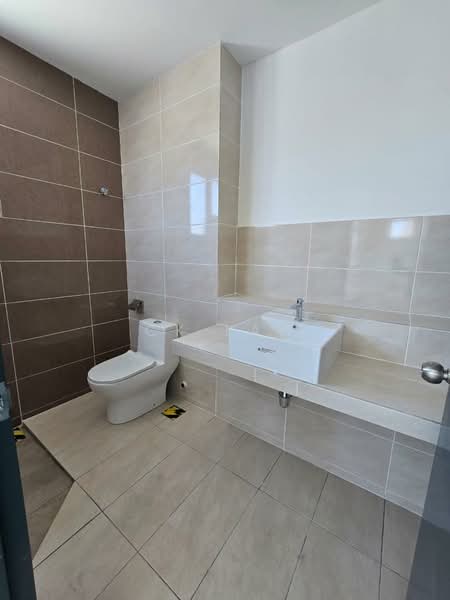 2-storey Terraced House for Rent in Bandar Tasik Kesuma (Beranang) - CK Law - Bathroom - PropertyGuru.com.my