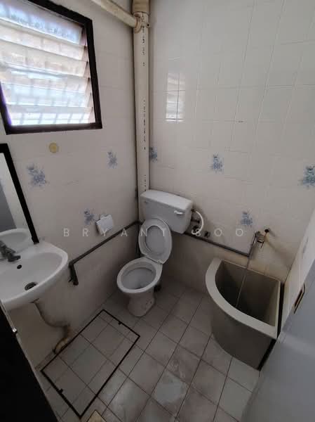 1-storey Terraced House for Sale in Seri Kembangan (Selangor) - Bryant Soo - Bathroom - PropertyGuru.com.my