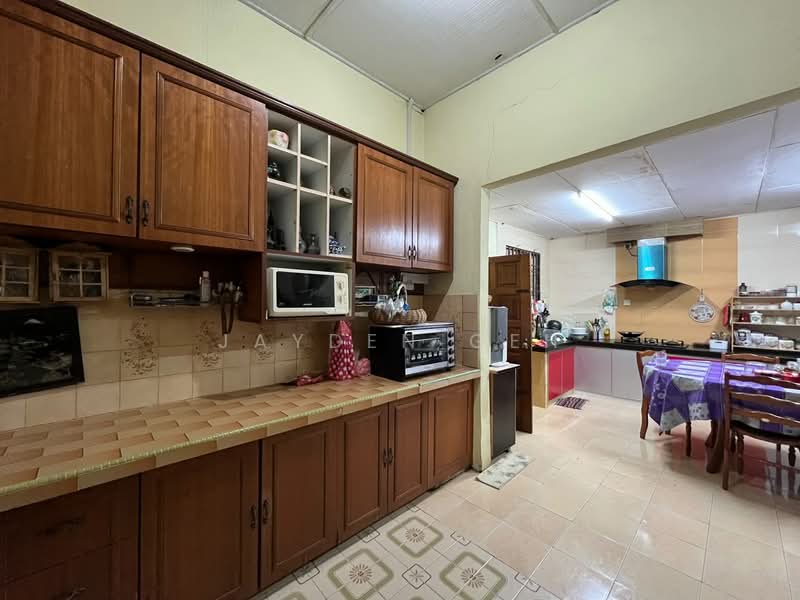 Semi-Detached House for Sale in Taman Lumba Kuda (Alor Setar) - Jayden Geh - Kitchen - PropertyGuru.com.my