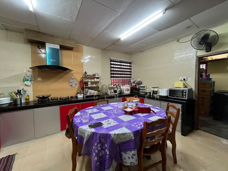 Semi-Detached House for Sale in Taman Lumba Kuda (Alor Setar) - Jayden Geh - Kitchen - PropertyGuru.com.my