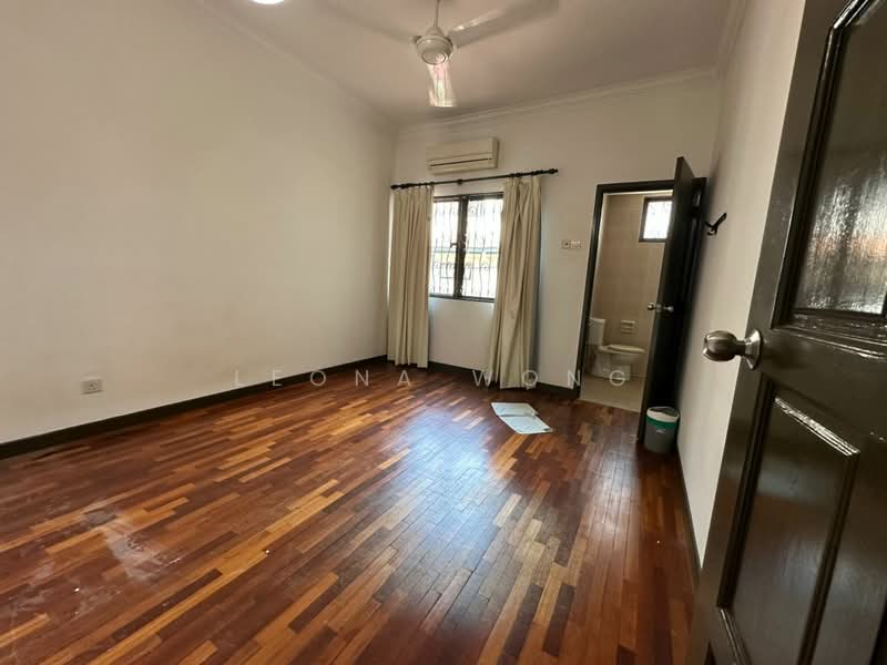 2.5-storey Terraced House for Sale in Bandar Puteri Puchong (Puchong) - Leona Wong - Bedroom - PropertyGuru.com.my