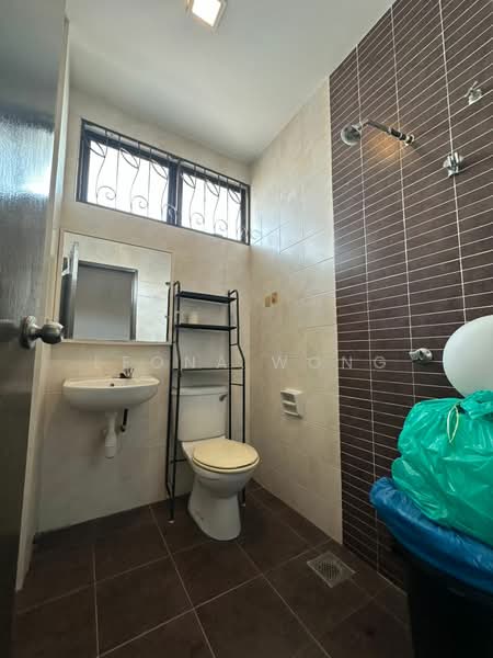 2.5-storey Terraced House for Sale in Bandar Puteri Puchong (Puchong) - Leona Wong - Bathroom - PropertyGuru.com.my