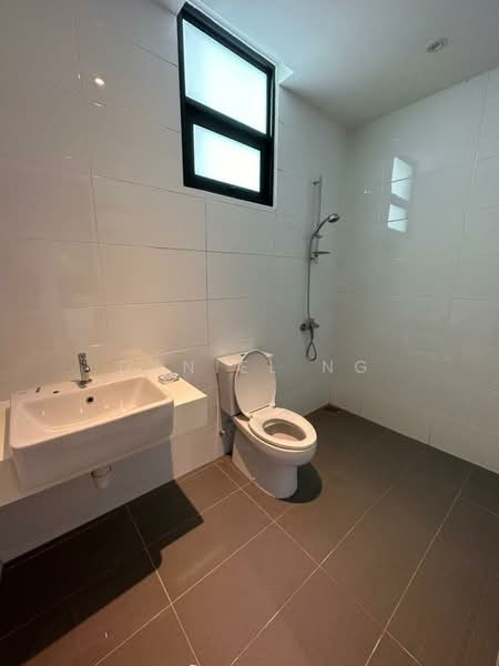 Condominium for Sale at Royal Richmond Gold - Daniel Ng - Bathroom - PropertyGuru.com.my