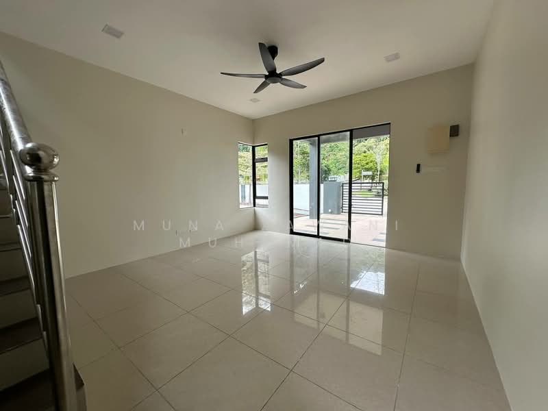 Rumah Berkembar untuk Dijual di Taman Nusa Intan (Senawang) - Muna Zawani Muhamad - Living Room - PropertyGuru.com.my