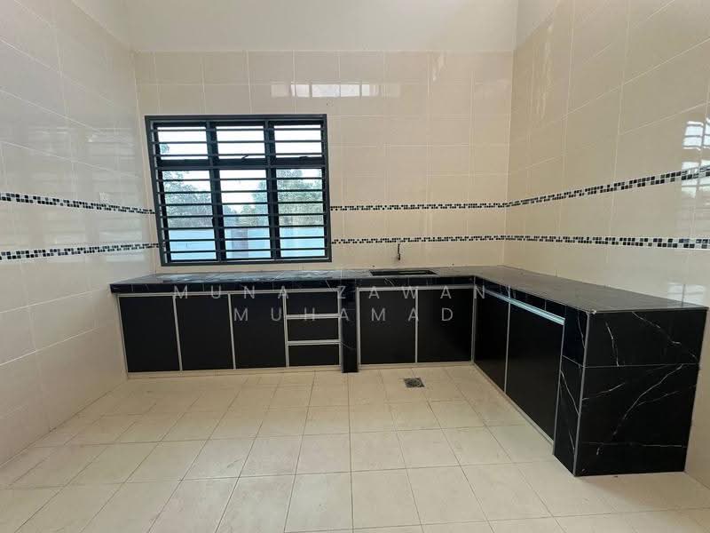 Semi-Detached House for Sale in Taman Nusa Intan (Senawang) - Muna Zawani Muhamad - Kitchen - PropertyGuru.com.my