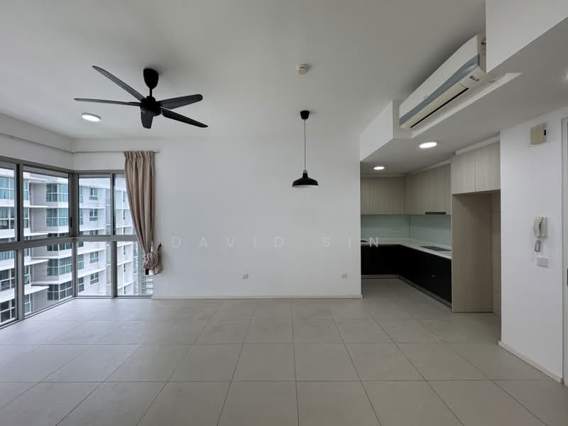 Kediaman Servis untuk Dijual di Cantara Residences - David Sin - Living Room - PropertyGuru.com.my