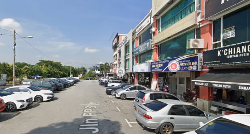 Shop for Sale in Pusat Perdagangan Selaseh (Batu Caves) - Jun How - Exterior - PropertyGuru.com.my