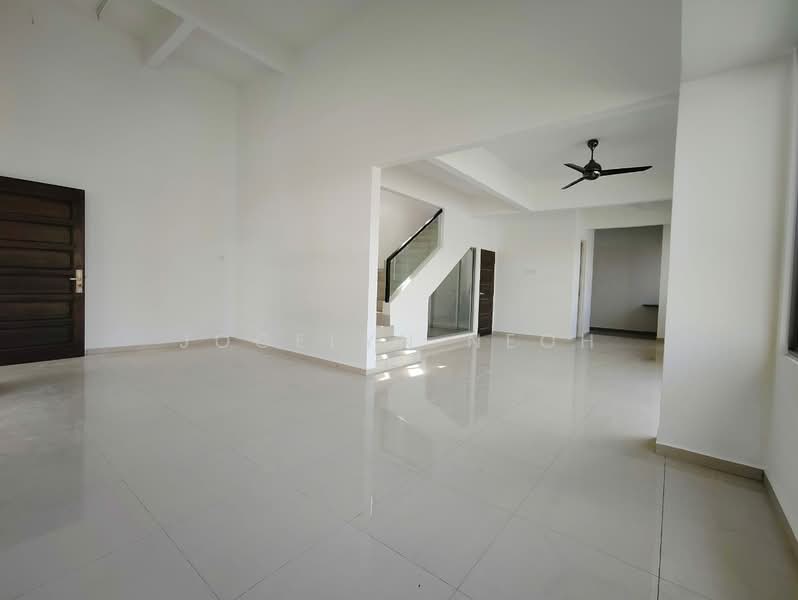 Semi-Detached House for Sale in Taman Sungai Rambai (Bukit Mertajam) - Jocelyn Neoh - Living Room - PropertyGuru.com.my