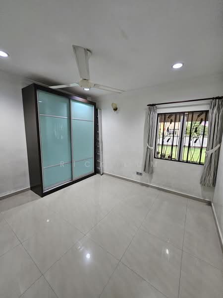 Rumah Berkembar untuk Dijual di Bukit Rahman Putra (Sungai Buloh) - Rick Lum - PropertyGuru.com.my