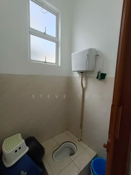 Semi-Detached House for Sale in Johor Bahru (Johor) - Steve Tey - Bathroom - PropertyGuru.com.my