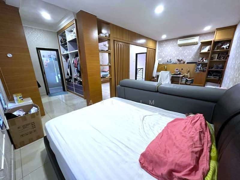 Rumah Berkembar untuk Dijual di Taman Impian Emas (Skudai) - Karl Lim - Bedroom - PropertyGuru.com.my