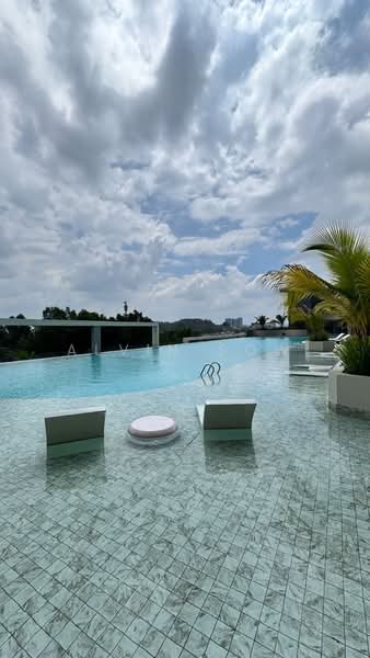 Kondominium untuk Disewa di The Jalil (Bayu Jalil) - Alvin Sow - Pool - PropertyGuru.com.my