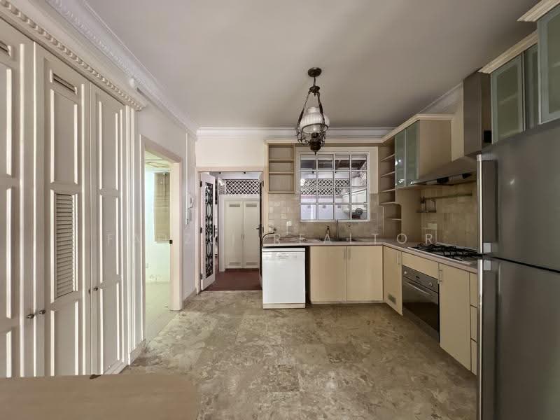 Bungalow House for Rent in Ampang (Selangor) - Fadzli Realtor - Kitchen - PropertyGuru.com.my