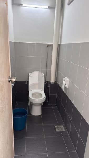 Shop / Office for Rent in Johor Bahru (Johor) - JEROME LAU - Bathroom - PropertyGuru.com.my