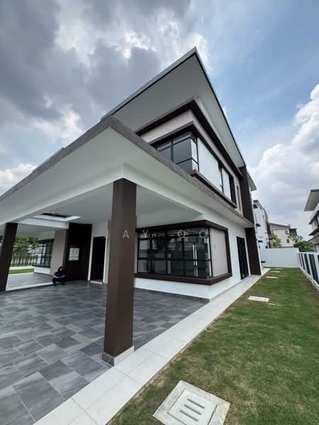 Semi-Detached House for Sale in Kajang (Selangor) - Jay Go - Exterior - PropertyGuru.com.my
