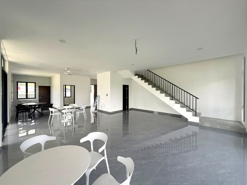 Rumah Teres 2 Tingkat untuk Dijual di Bangi (Selangor) - Akmal Adam - Living Room - PropertyGuru.com.my