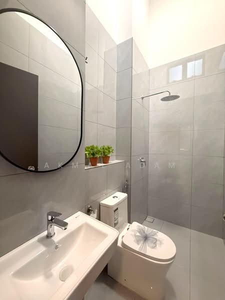 Rumah Teres 2 Tingkat untuk Dijual di Bangi (Selangor) - Akmal Adam - Bathroom - PropertyGuru.com.my