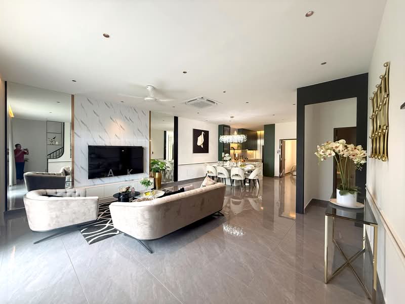 Rumah Teres 2 Tingkat untuk Dijual di Bangi (Selangor) - Akmal Adam - Living Room - PropertyGuru.com.my