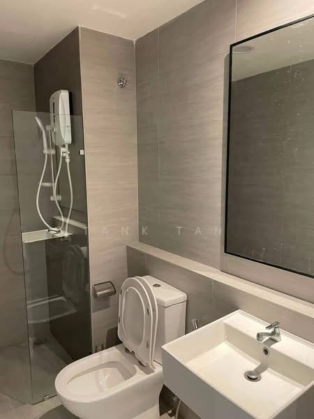 Servis Apartment untuk Dijual di Maya Bay Residences @ Gamuda Cove - Tank Tan - Bathroom - PropertyGuru.com.my