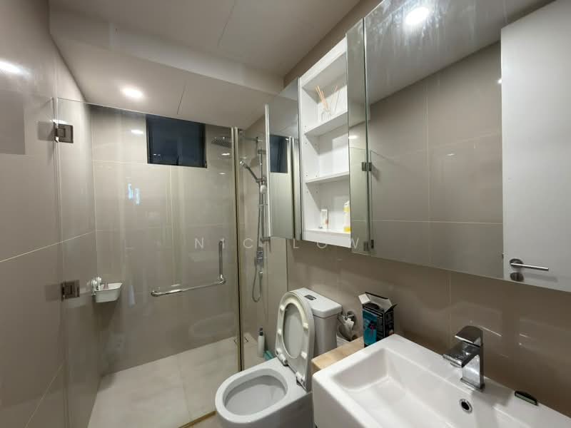 Service Residence for Sale at United Point (Residensi Berpadu) - Nic Low - Bathroom - PropertyGuru.com.my