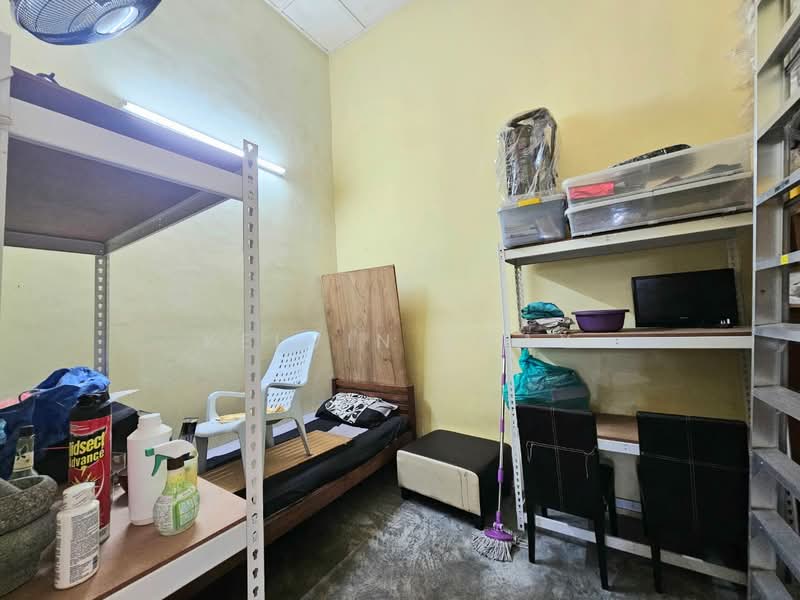 Rumah Teres 1 Tingkat untuk Dijual di Taman Setia Indah (Tebrau) - Kelvin Koay - Bedroom - PropertyGuru.com.my