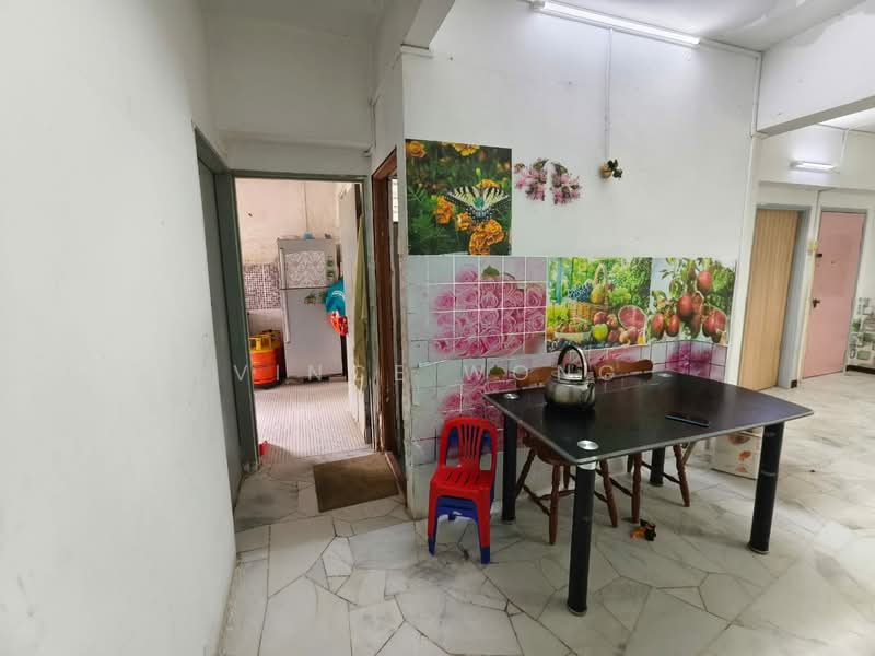 Flat for Sale at Kuchai Entrepreneurs Park - Vince Wong - Kitchen - PropertyGuru.com.my