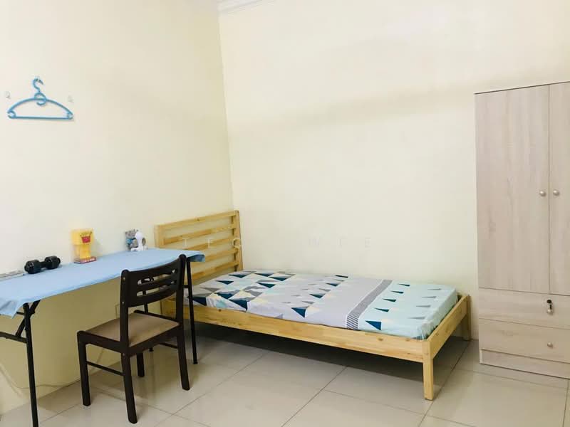 Kondominium untuk Dijual di Platinum Lake PV 15 - Teck Wee - Bedroom - PropertyGuru.com.my