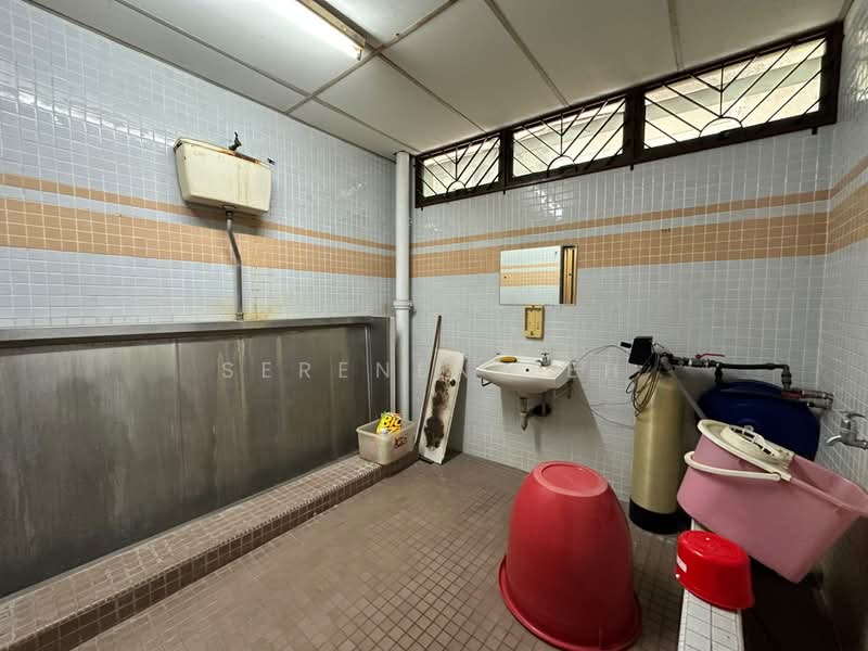 Kedai untuk Dijual di George Town (Penang) - SERENEN TEH - Bathroom - PropertyGuru.com.my