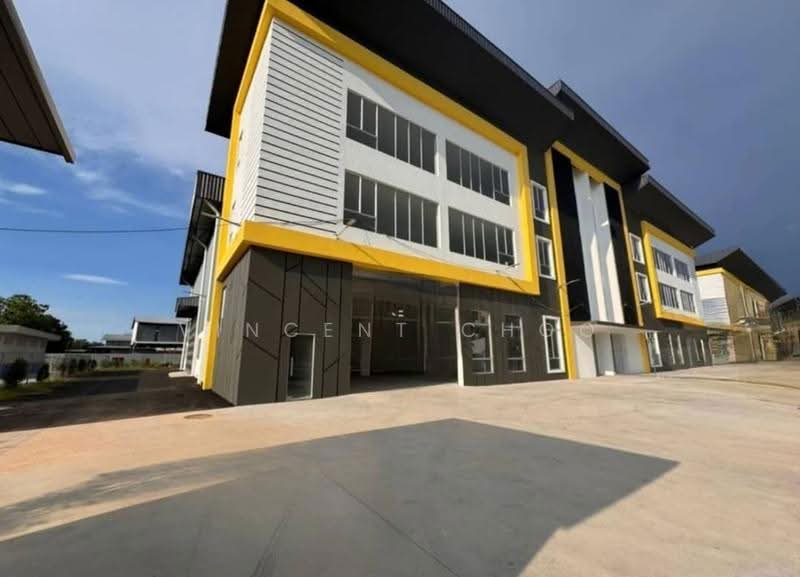Semi-D Factory for Rent in Telok Panglima Garang (Selangor) - Vincent Choo - Exterior - PropertyGuru.com.my