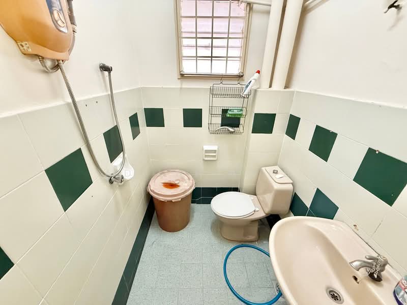 2-storey Terraced House for Sale in Taman Bukit Indah (Ulu Kelang) - Adilah Adib - Bathroom - PropertyGuru.com.my