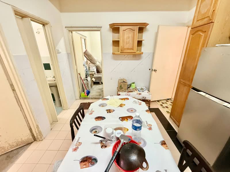 2-storey Terraced House for Sale in Taman Bukit Indah (Ulu Kelang) - Adilah Adib - Kitchen - PropertyGuru.com.my