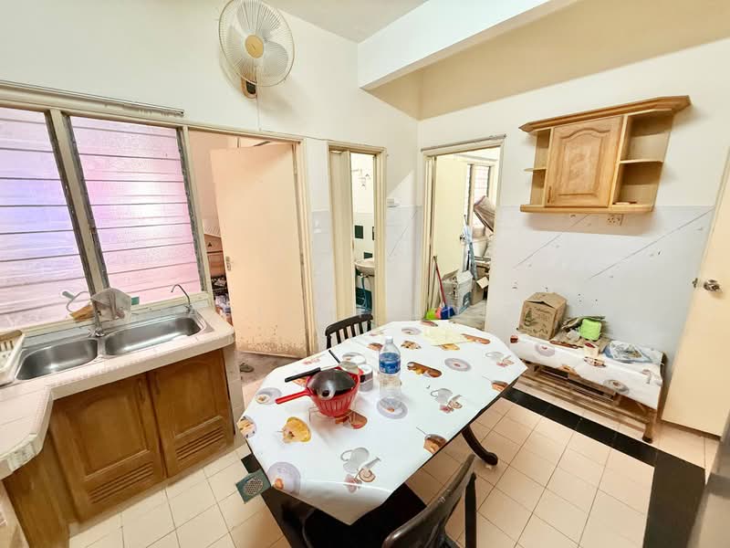 2-storey Terraced House for Sale in Taman Bukit Indah (Ulu Kelang) - Adilah Adib - Kitchen - PropertyGuru.com.my