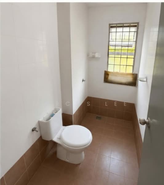 Pangsapuri untuk Dijual di One Sierra Apartment - Marcus Lee - Bathroom - PropertyGuru.com.my