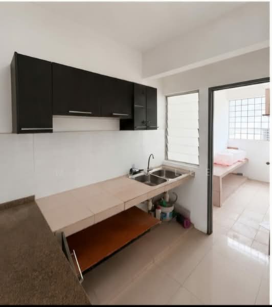 Pangsapuri untuk Dijual di One Sierra Apartment - Marcus Lee - Kitchen - PropertyGuru.com.my