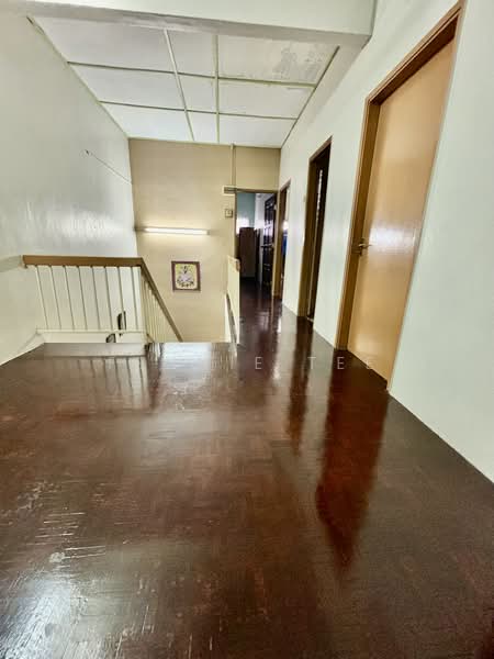 2-storey Terraced House for Sale in Changkat Jong (Perak) - Fennie Tee - Corridor - PropertyGuru.com.my