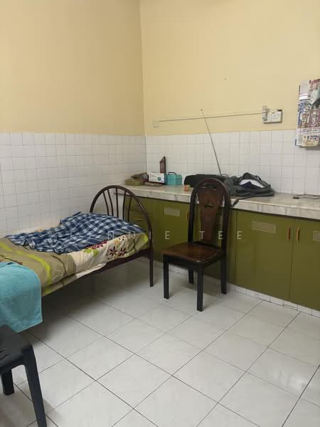 2-storey Terraced House for Sale in Changkat Jong (Perak) - Fennie Tee - Bedroom - PropertyGuru.com.my