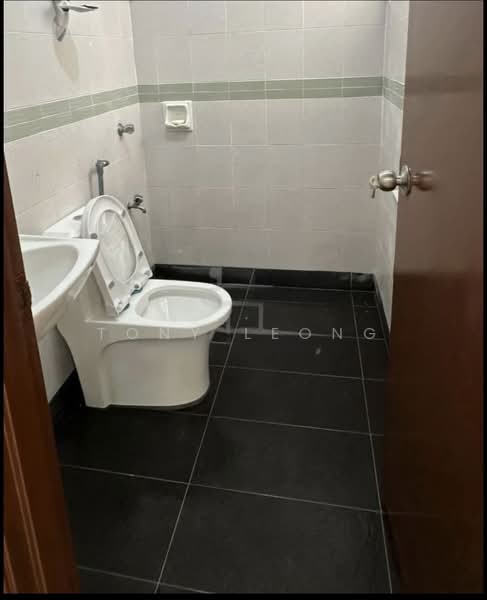 Rumah Kluster untuk Disewa di Shah Alam (Selangor) - Tony Leong - Bathroom - PropertyGuru.com.my