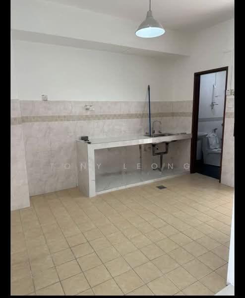 Rumah Kluster untuk Disewa di Shah Alam (Selangor) - Tony Leong - Kitchen - PropertyGuru.com.my