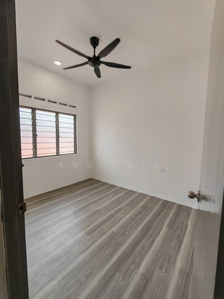 Rumah Flat untuk Dijual di Taman Pulai Utama - Kuu Chin - Interior - PropertyGuru.com.my