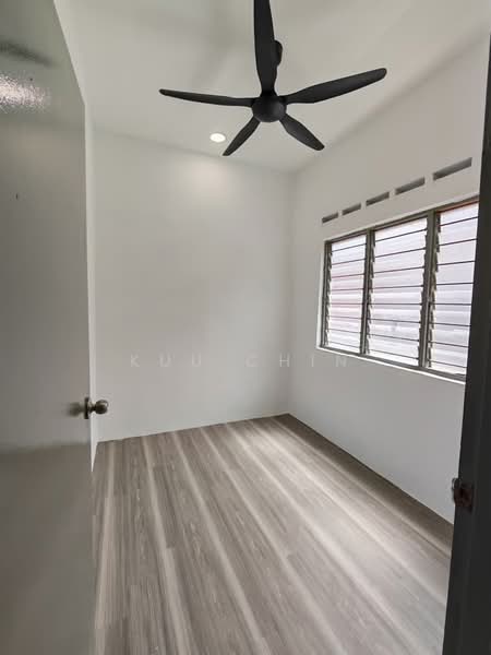 Rumah Flat untuk Dijual di Taman Pulai Utama - Kuu Chin - Interior - PropertyGuru.com.my