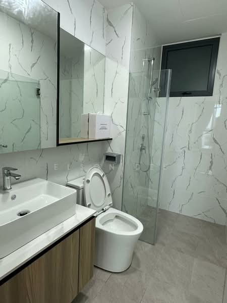 Pangsapuri untuk Disewa di Savana @ Batu Kawan - Elson Dee - Bathroom - PropertyGuru.com.my